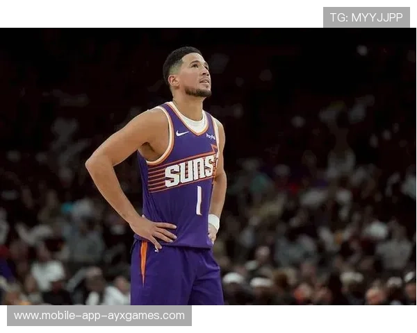 布克破位跳投稳准,凤凰城高效率攻势