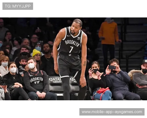 杜兰特最后一攻传中助队取胜，篮网全员庆贺