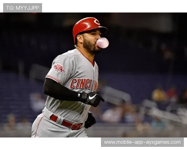 费尔南德斯击出满贯本垒打，全场震撼